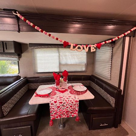 Lake Front Rv Experience Close To Port Canaveral And Kennedy Space Center Hotel Titusville Bagian luar foto