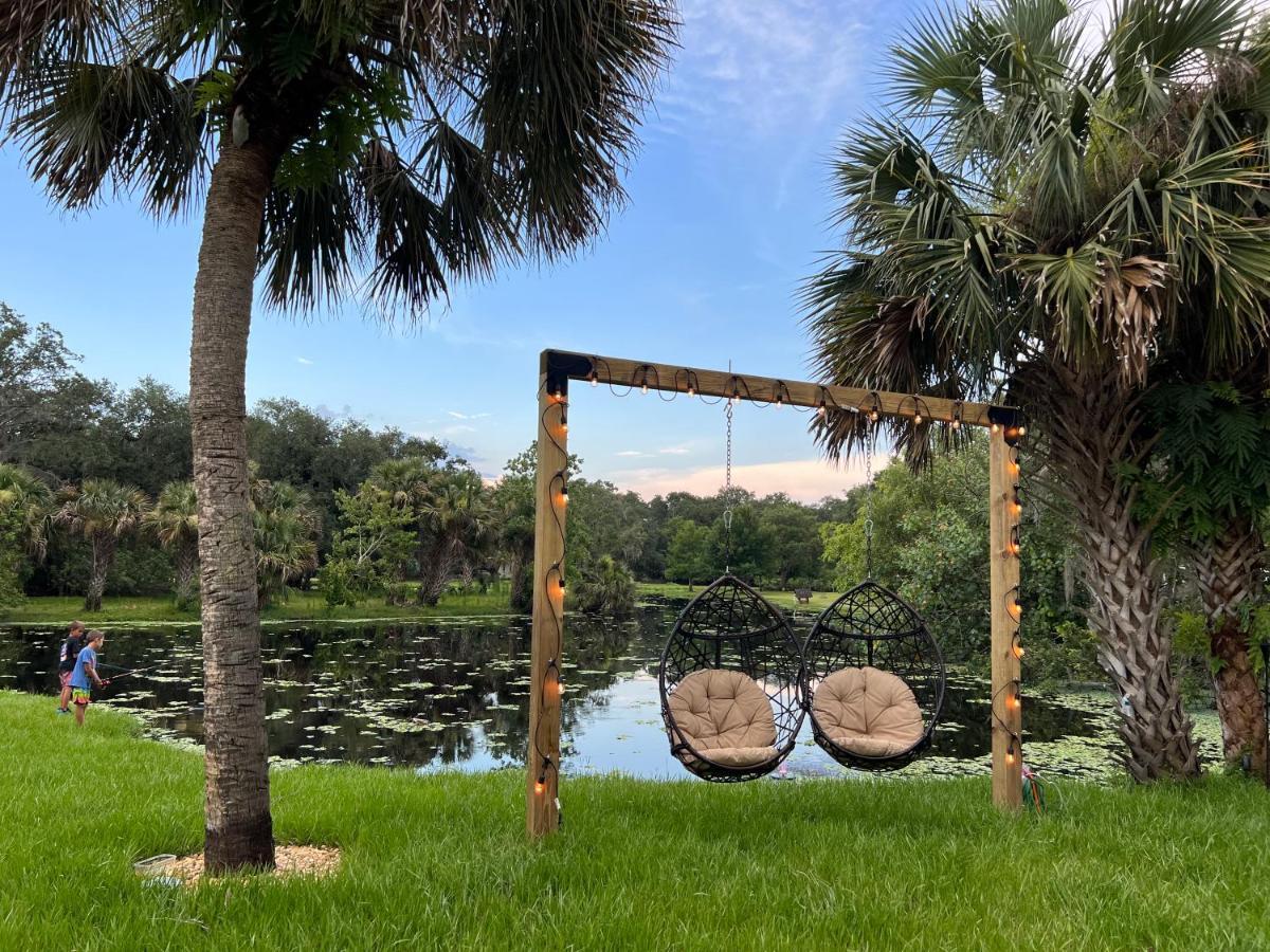 Lake Front Rv Experience Close To Port Canaveral And Kennedy Space Center Hotel Titusville Bagian luar foto