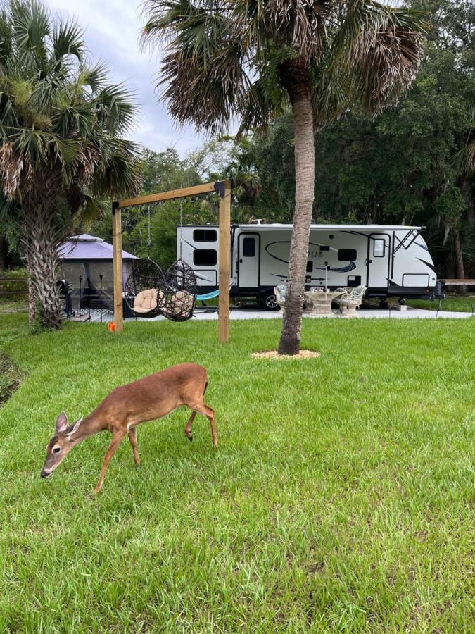 Lake Front Rv Experience Close To Port Canaveral And Kennedy Space Center Hotel Titusville Bagian luar foto